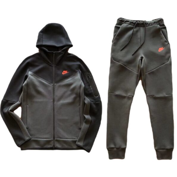 Tech Fleece