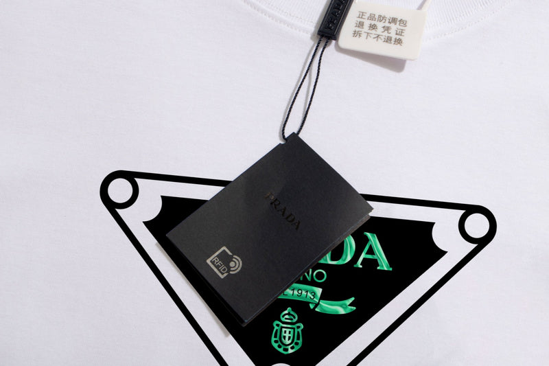 T-SHIRT PRADA