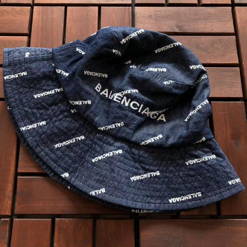 CAP BALENCIAGA