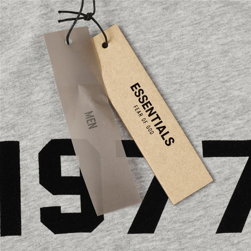 ESSENTIALS T-SHIRT