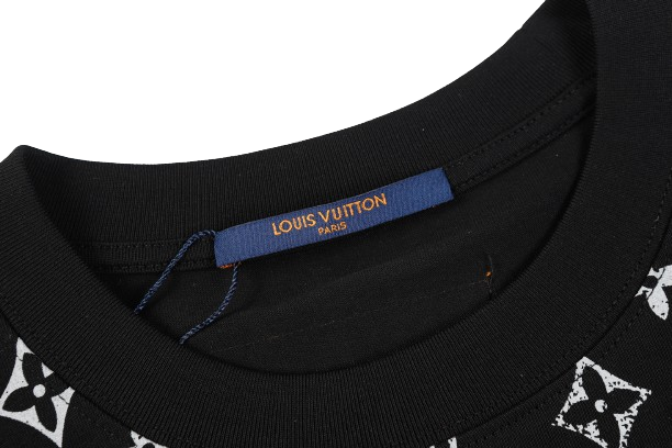 T-SHIRT LOUIS V