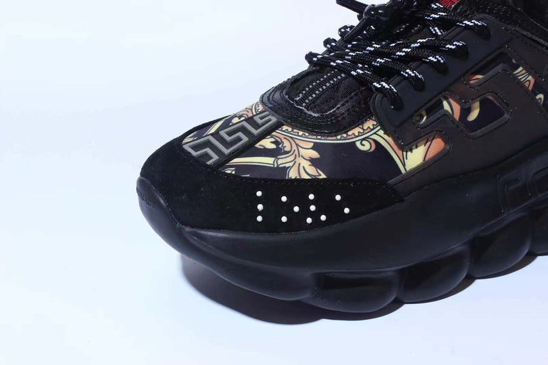 VERSACE CHAIN REACTION