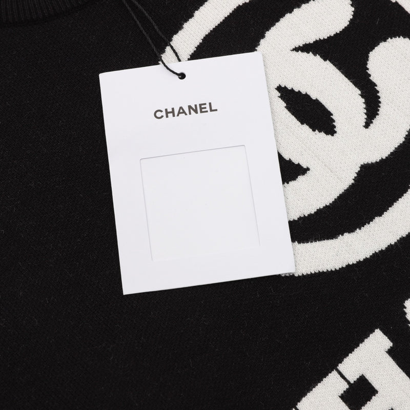 CHANEL HOODIE