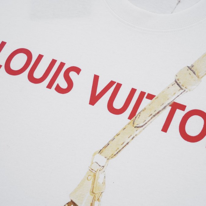 T-SHIRT LOUIS V