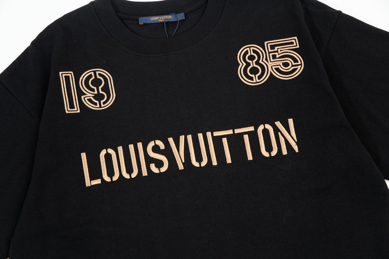 T-SHIRT LOUIS V