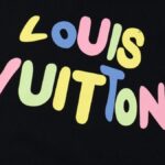 T-SHIRT LOUIS V