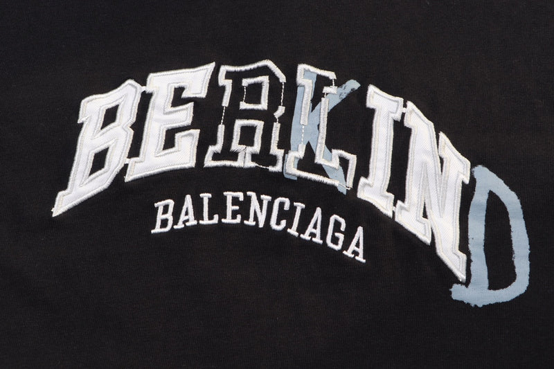 T-SHIRT BALENCIAGA