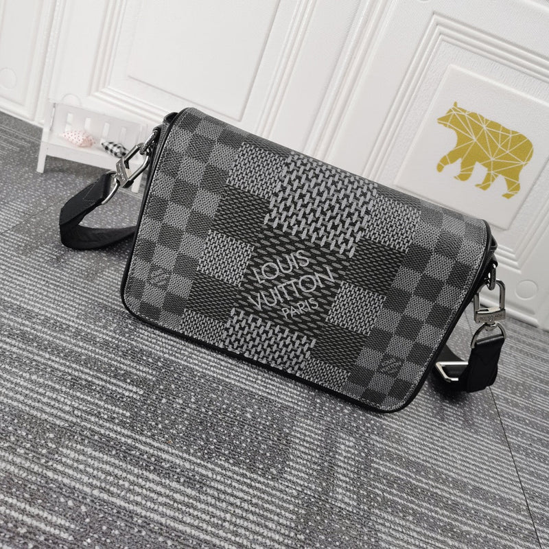 BAG LOUIS V