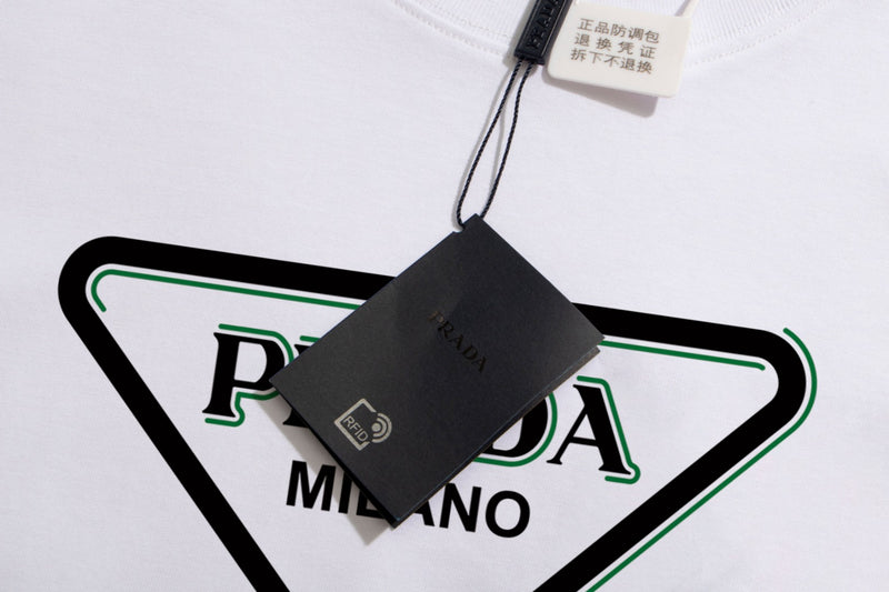 T-SHIRT PRADA