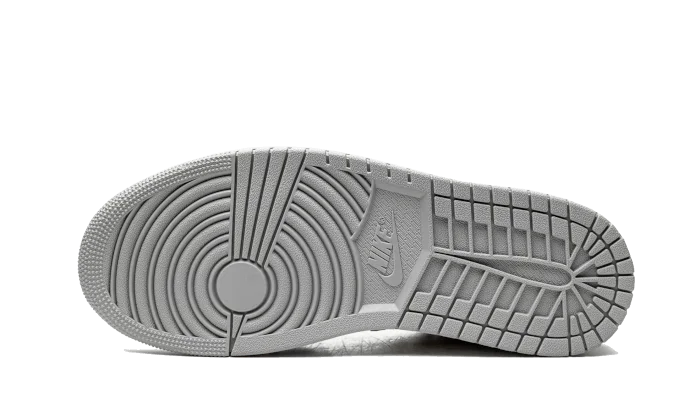 Light Smoke Gray Gym Red