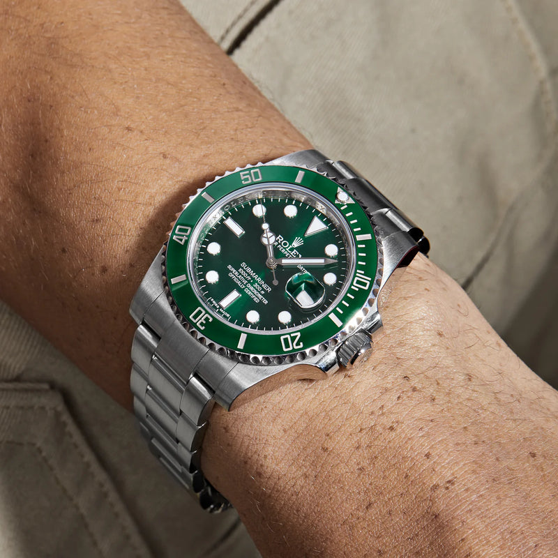 Rolex Submariner Date 116610LV 'Hulk' Steel Green Dial Oyster