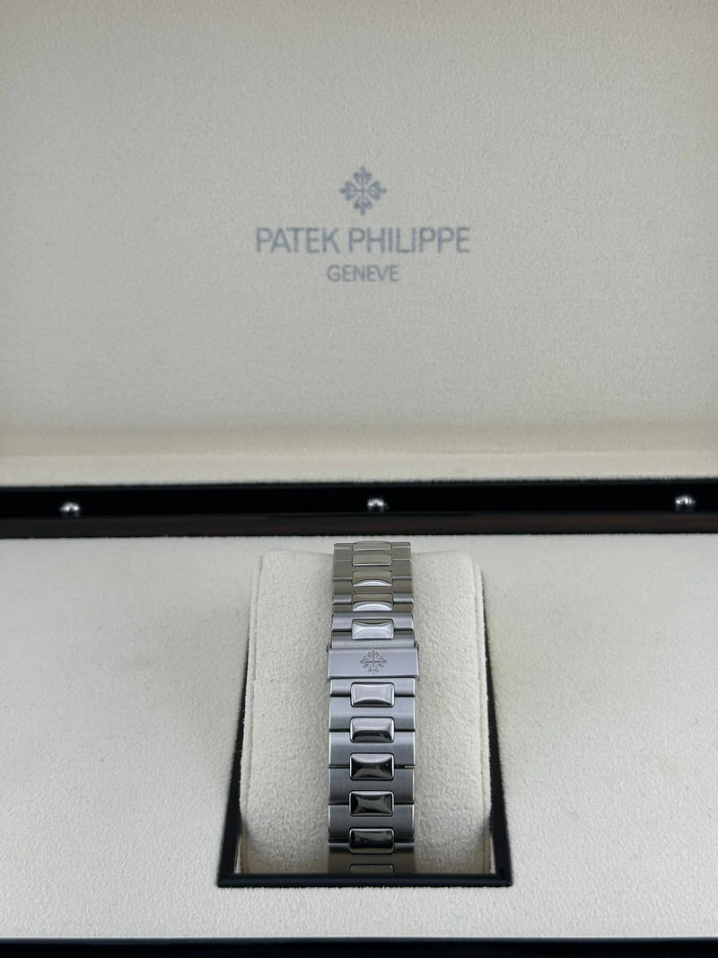 Patek Philippe Nautilus 3710/1A-001 'Jumbo' Power Reserve Indicator Steel