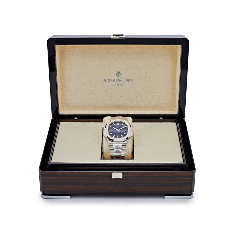 Patek Philippe Nautilus 5811/1G-001 White Gold Blue Dial