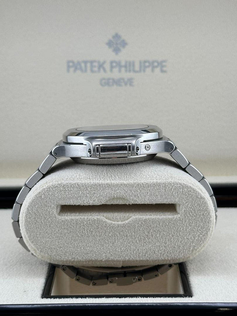 Patek Philippe Nautilus 5980/1A-001 Chronograph Steel Blue Dial