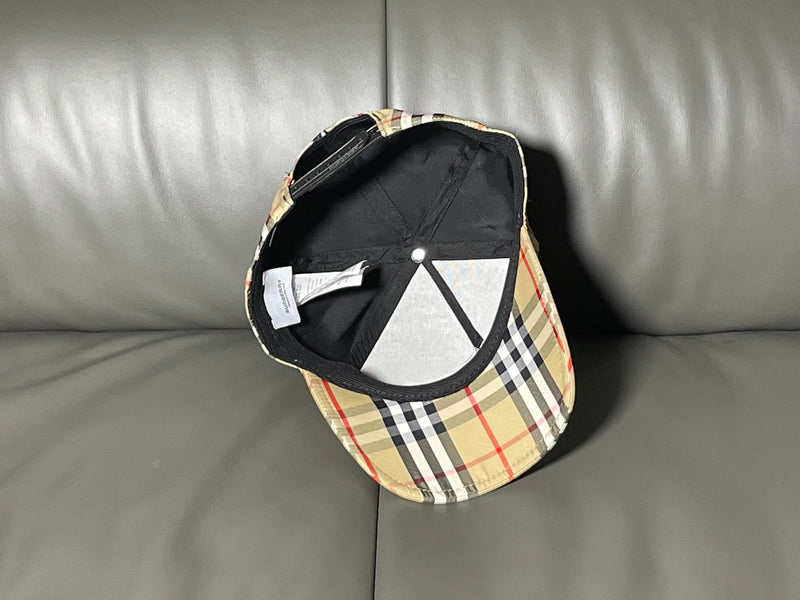 CAP BURBERRY