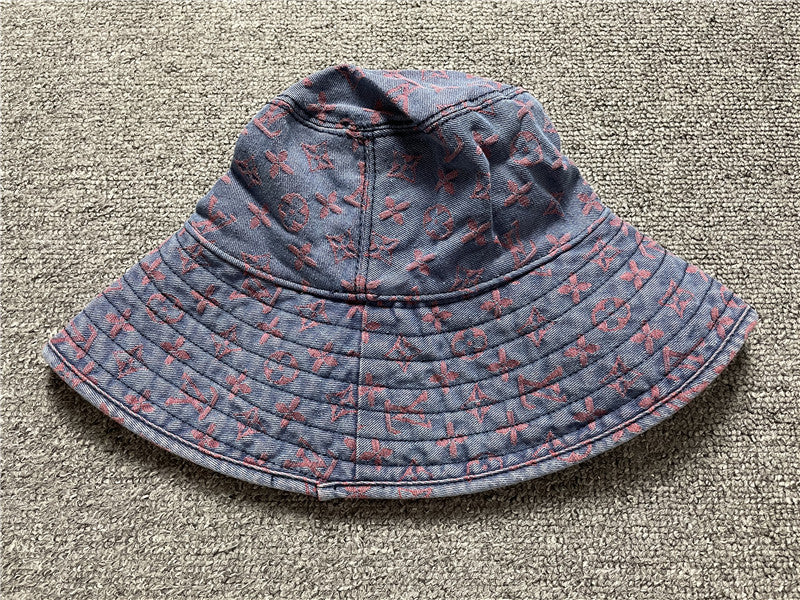 CAP LOUIS V