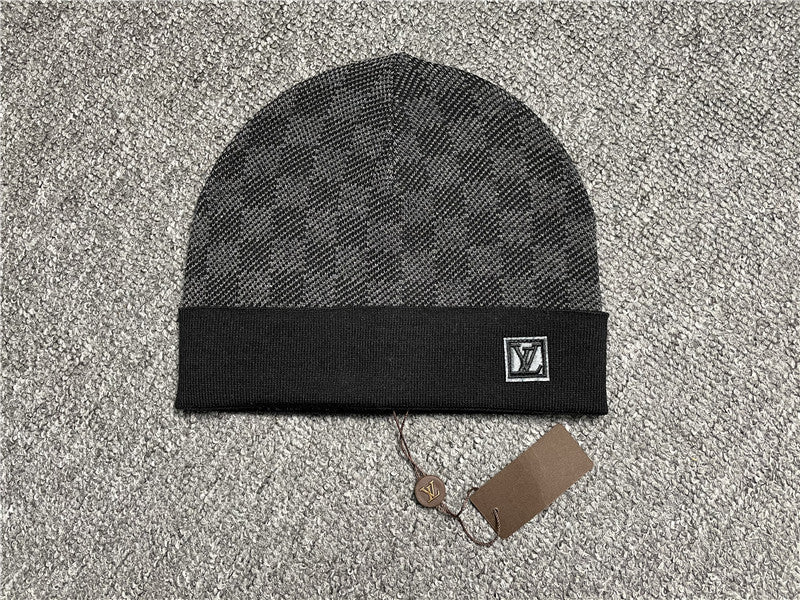 BEANIE LOUIS V