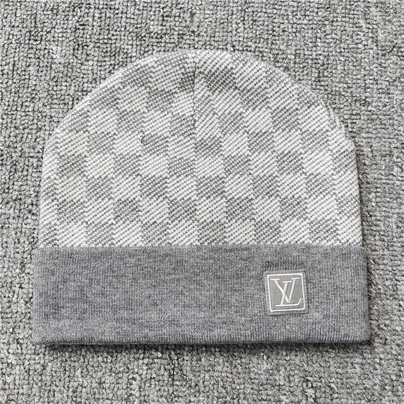 BEANIE LOUIS V