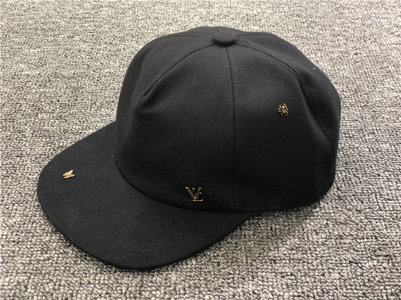 CAP LOUIS V