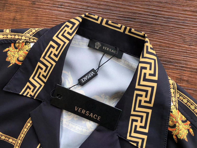 SET VERSACE