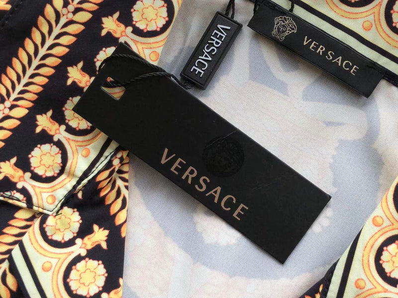 SET VERSACE