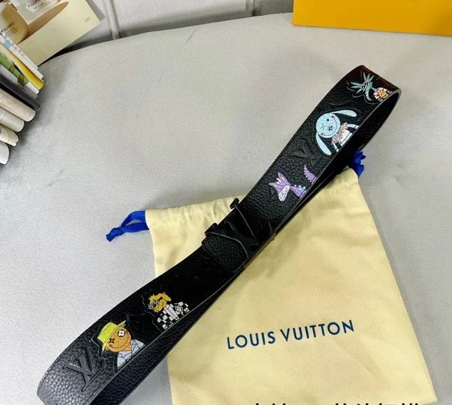 BELT LOUIS V