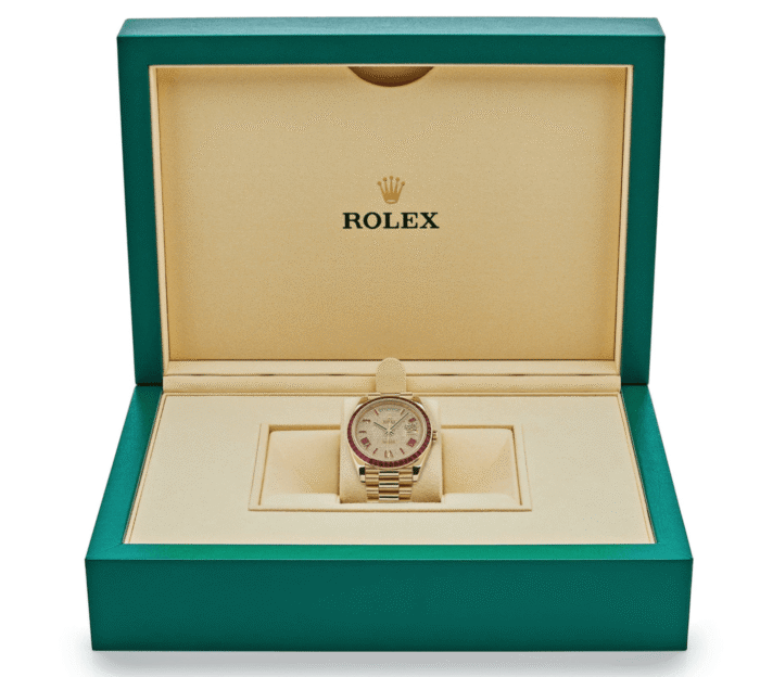 Day-date yellow gold roman dial ruby bezel 40mm - Image 4