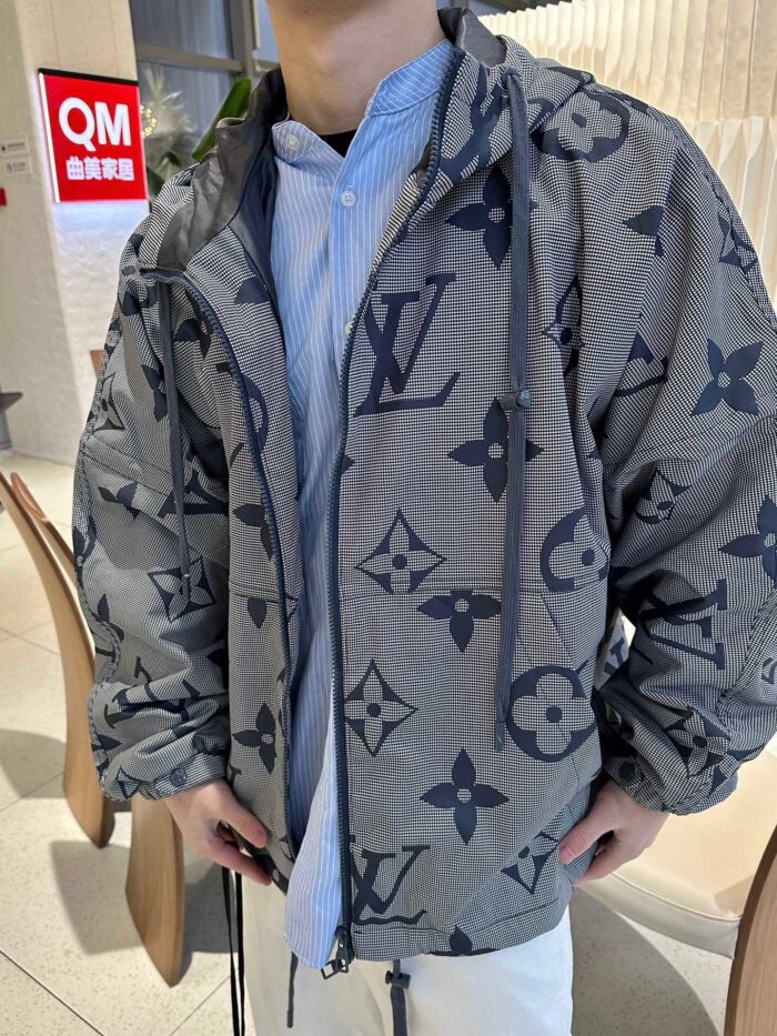 Jacket - Image 3