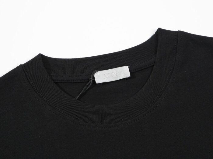 T-shirt - Image 4