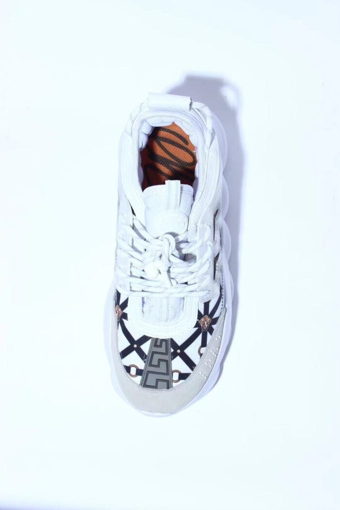 CHAIN REACTION - Image 5