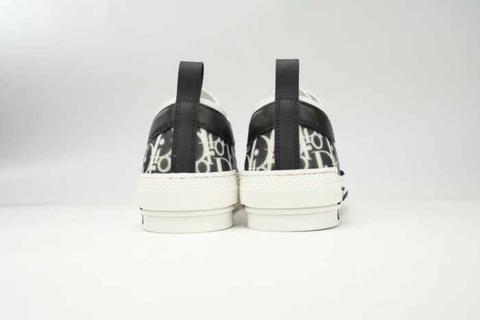 B23 - Image 6