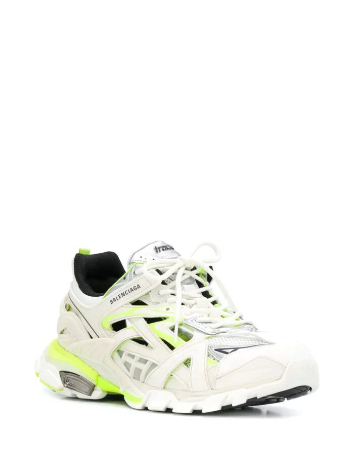 TRACK - Image 4