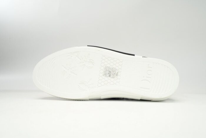 B23 - Image 6