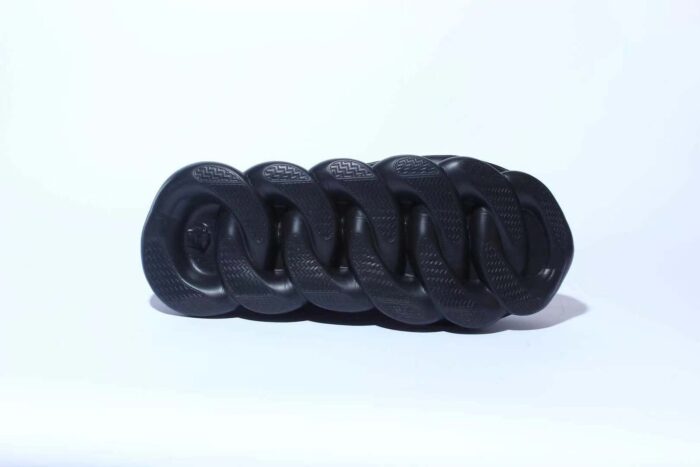CHAIN REACTION - Image 6