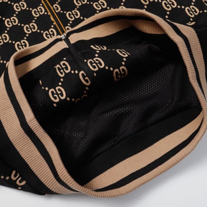 Tracksuit - Image 4