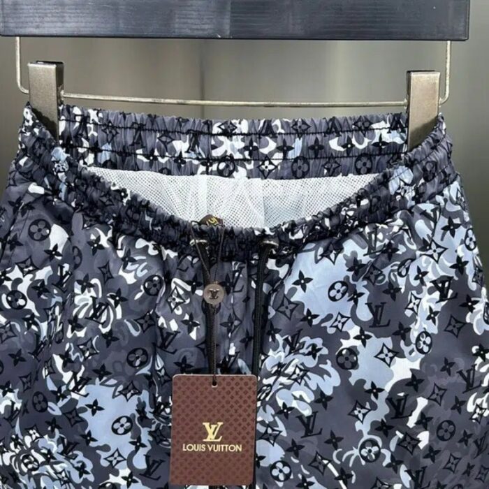 Shorts - Image 7