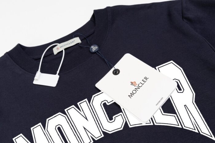 T-shirt - Image 8