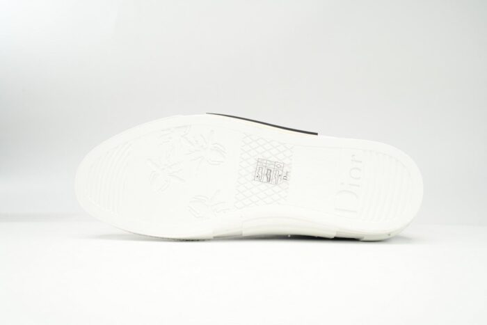 B23 - Image 6