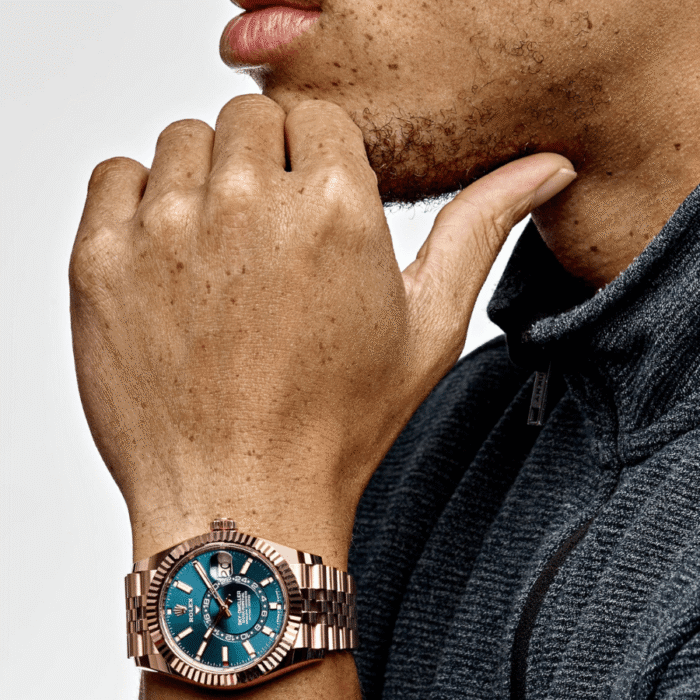 Sky-dweller gold blue dial jubilee 42mm - Image 2