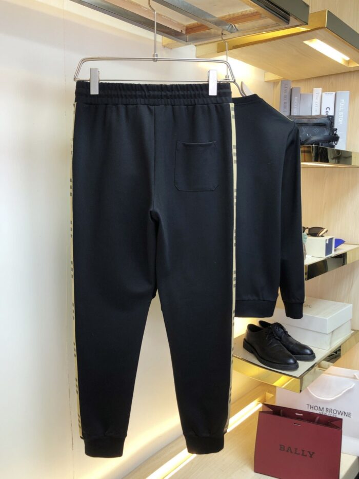 Tracksuit - Image 7