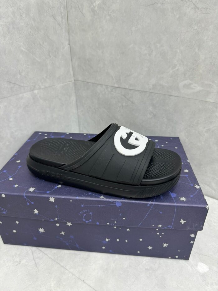 Slippers - Image 3