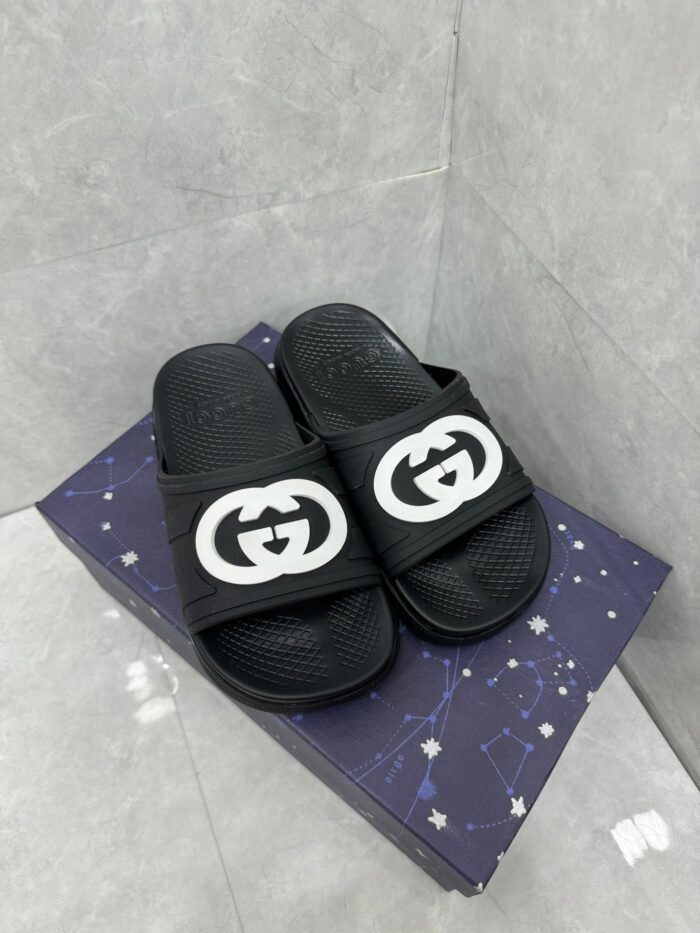 Slippers - Image 4
