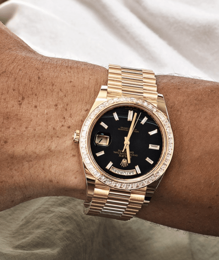 Day-date yellow gold baguette diamond dial 40mm - Image 3