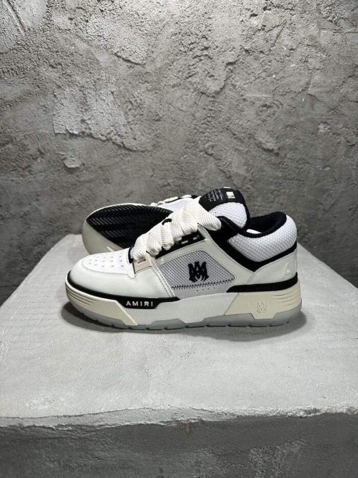 White Black - Image 5