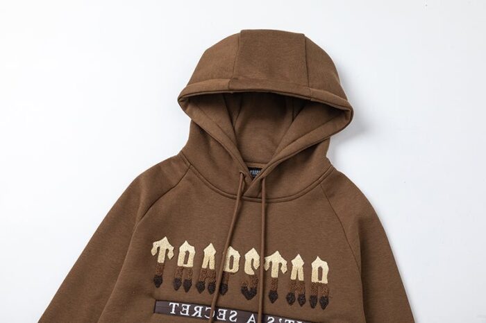 Tracksuit - Image 5