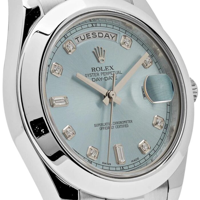 Day-date watch - Image 5