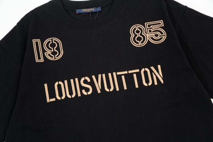 T-shirt - Image 6