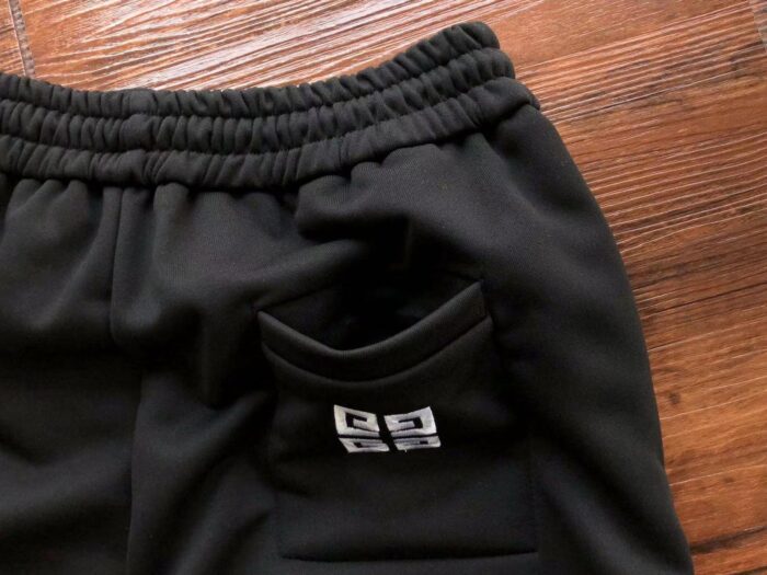 Shorts - Image 6