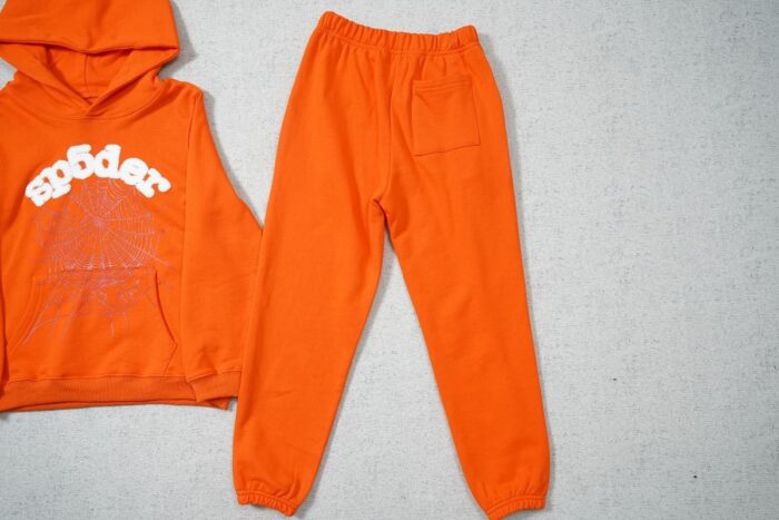Tracksuit - Image 4