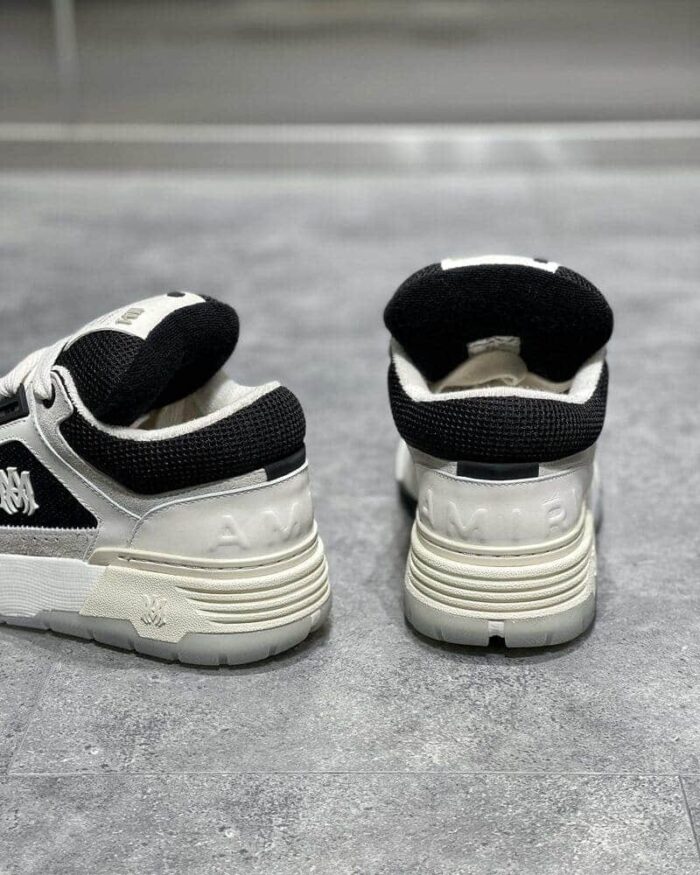 Black White - Image 9